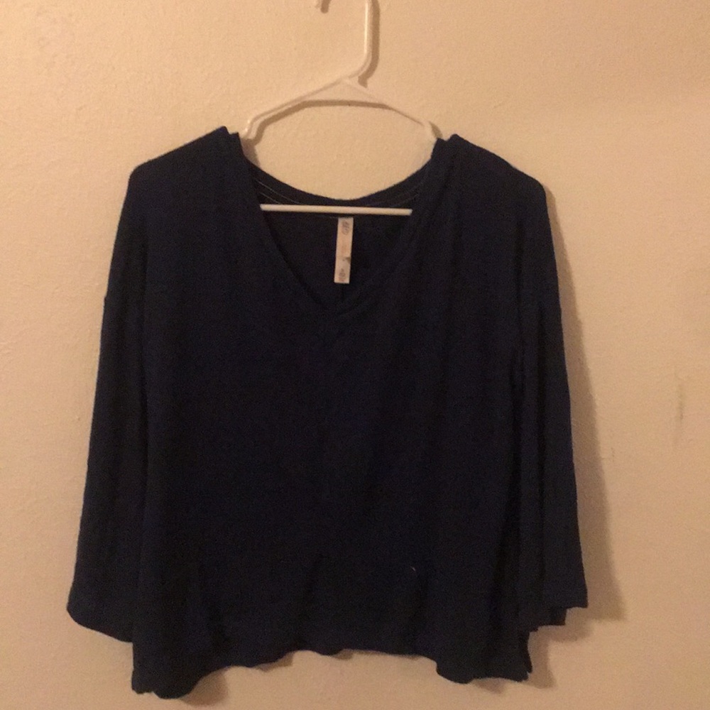 Long sleeve soft dark blue crop top